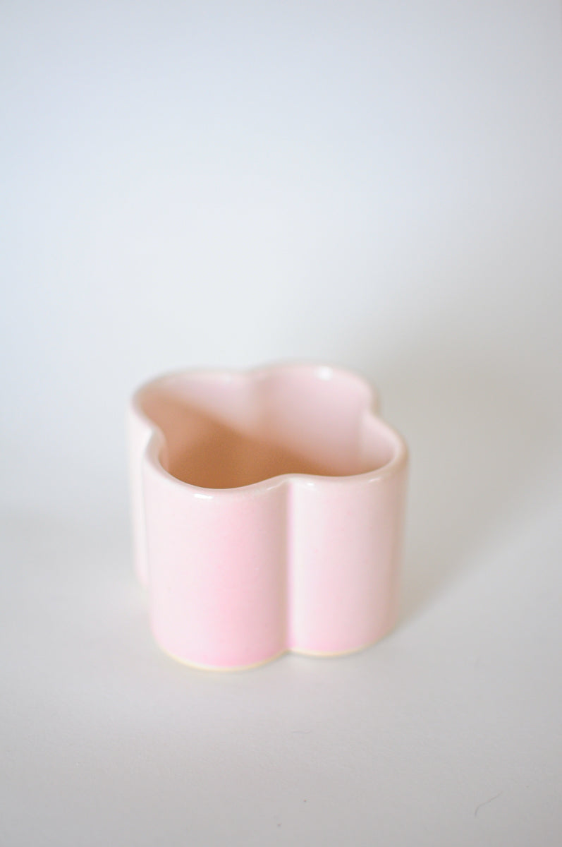 Clover Pot — Light Pink