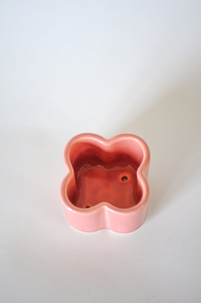 Clover Planter — Peach