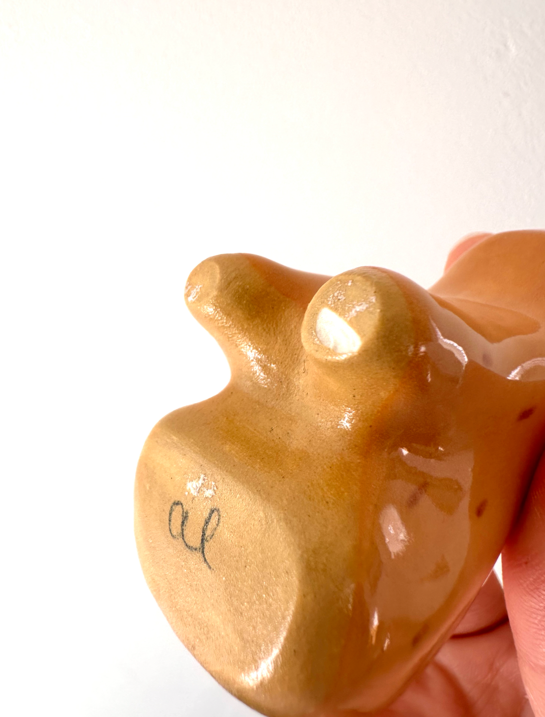 Capybara Figurine — 02, Bud Vase