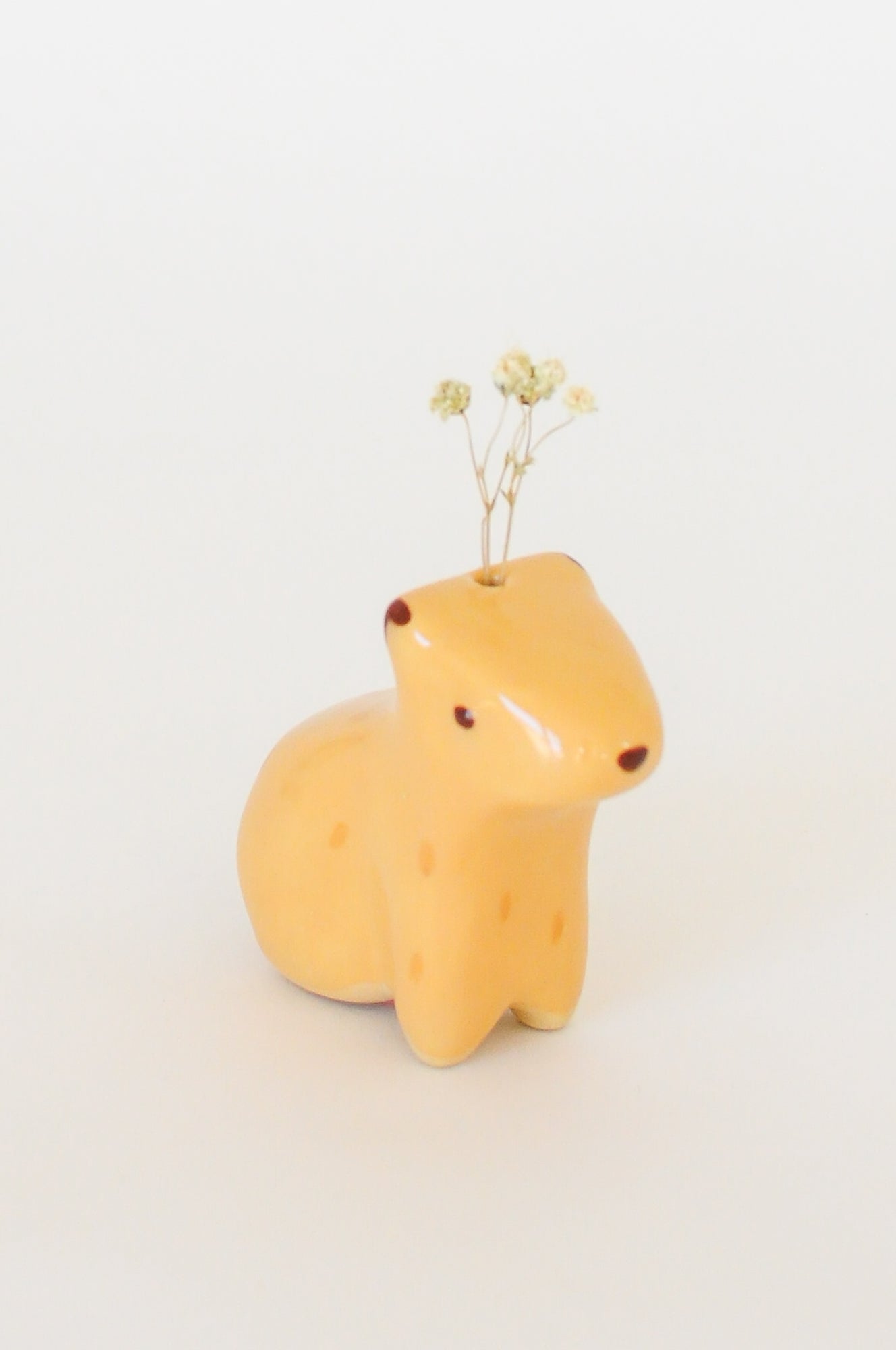 Capybara Figurine — Bud Vase, 01