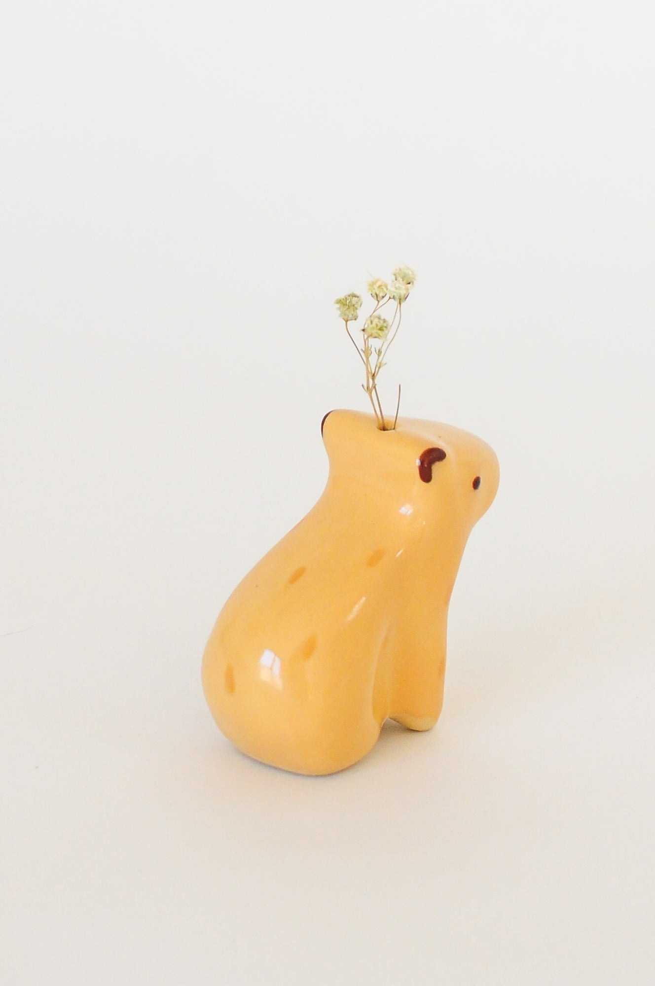 Capybara Figurine — Bud Vase, 01