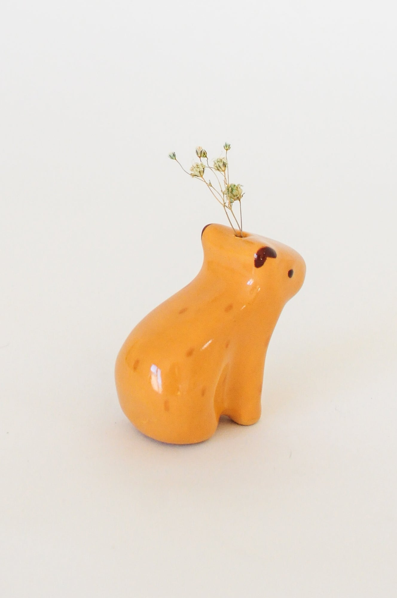 Capybara Figurine — Bud Vase, 03