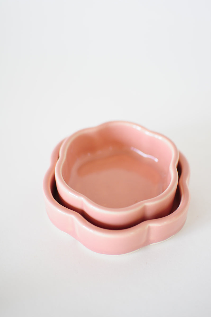 Medium & Small Dish Set — Pinks