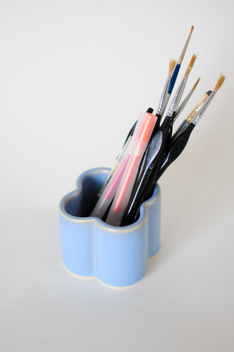 Clover Pot — Medium Blue