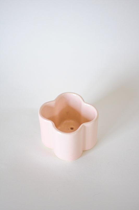 Clover Pot — Light Pink