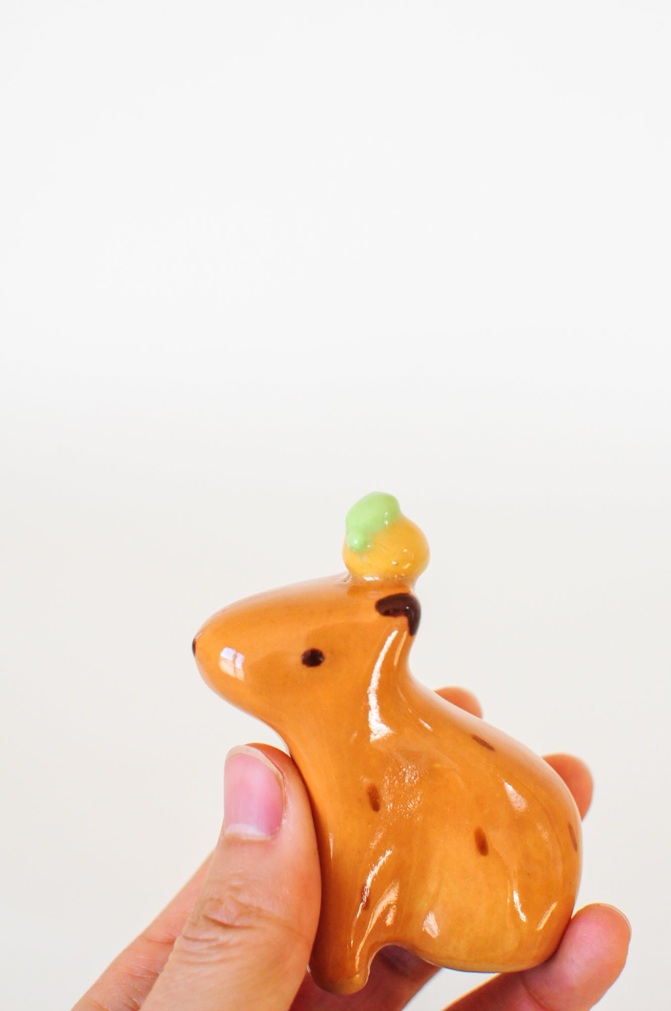 Capybara Figurine — Yuzu