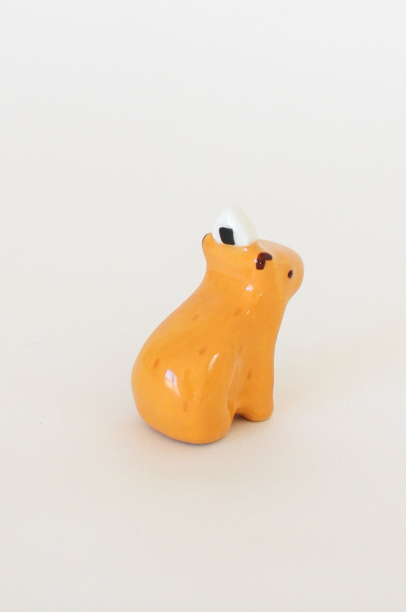 Capybara Figurine — Onigiri