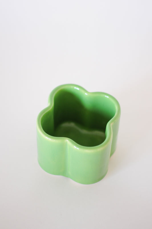 Clover Pot — Light Green