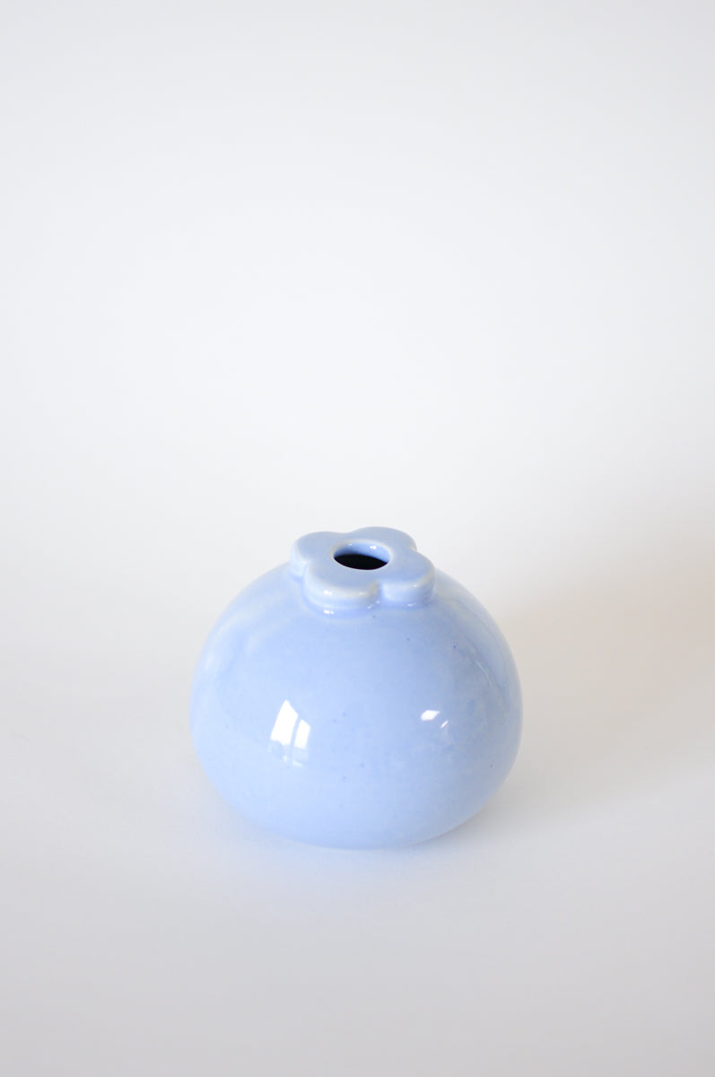 Mangosteen Vase — Light Blue