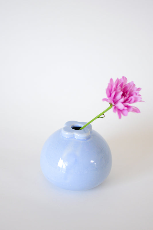 Mangosteen Vase — Light Blue