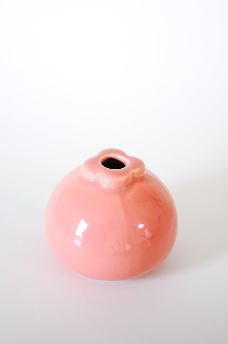 Mangosteen Vase — Peach