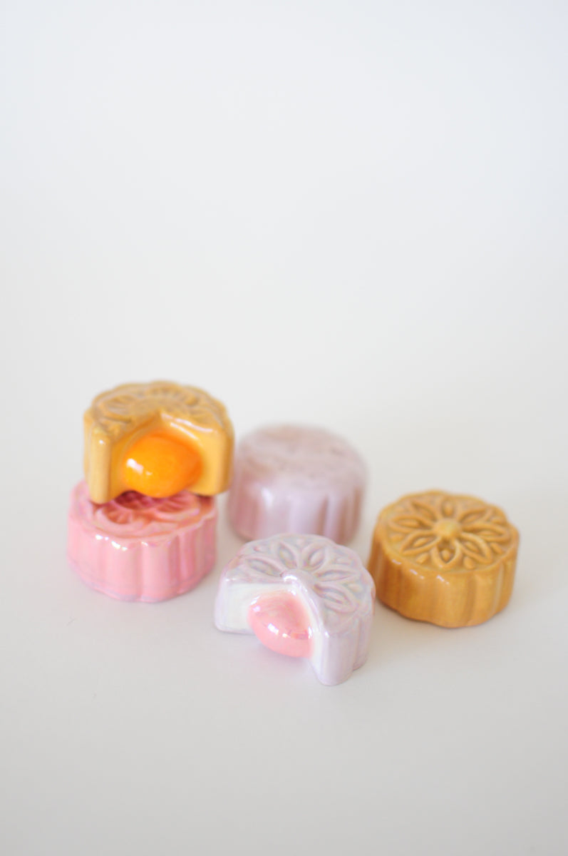 Mooncake — Open, Lilac Luster